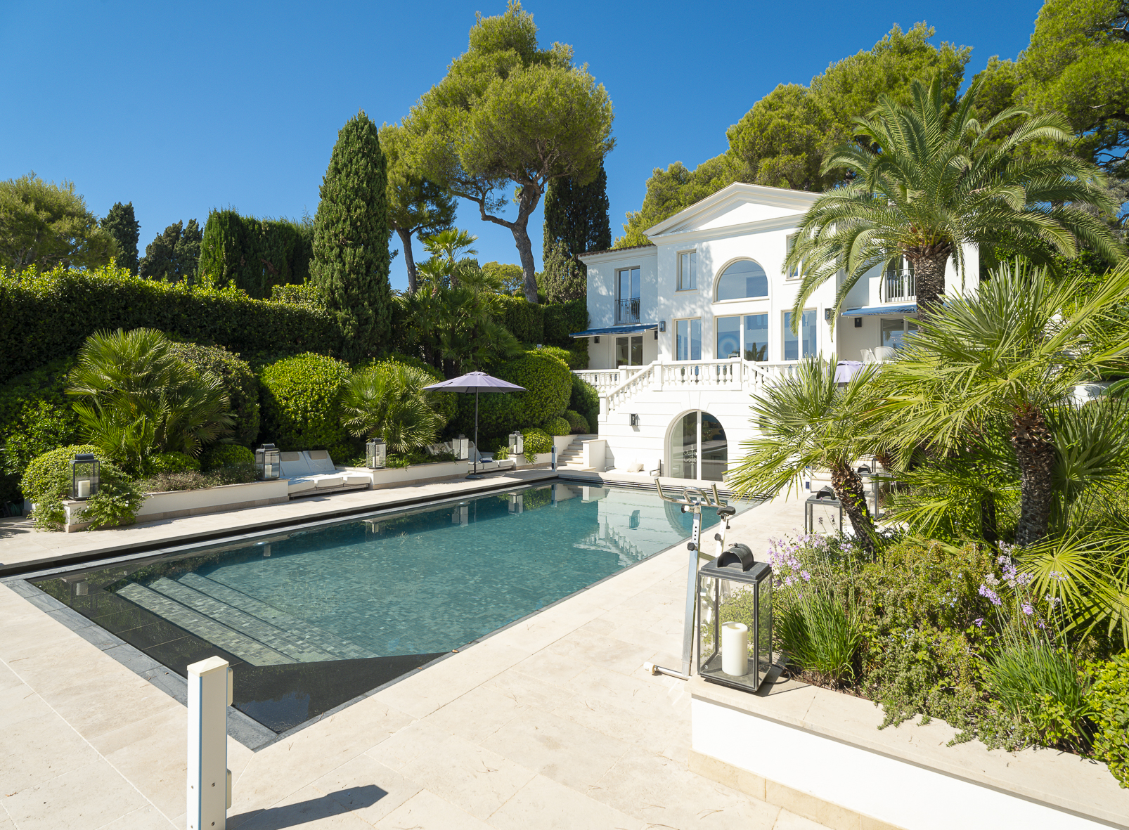 Waterfront Villa — photo 28